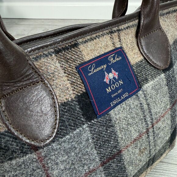 Barbour Winter Tartan Should Tote Zipper Bag Plaid 100% Wool with Cotton Lining - Picture 4 of 12